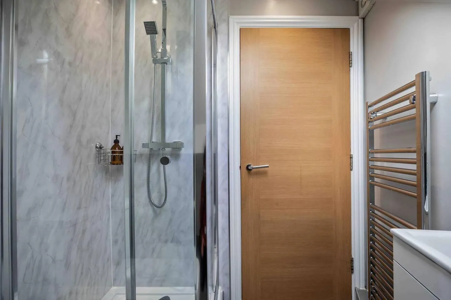 Stylish & Spacious 3 Bed Apartment With Parking Sheffield Reino Unido