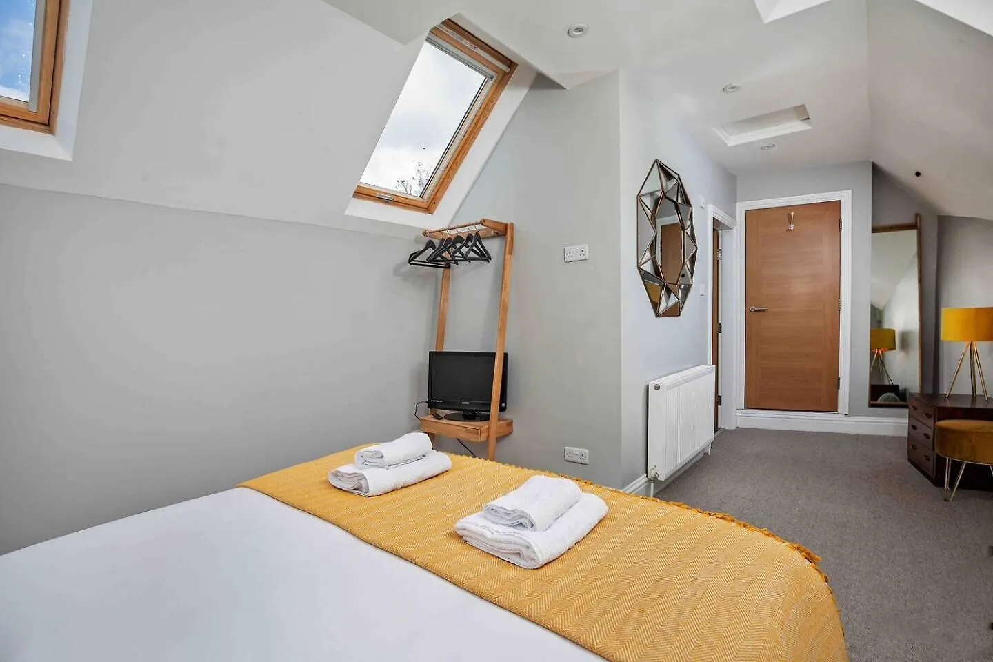 Stylish & Spacious 3 Bed Apartment With Parking Sheffield Reino Unido